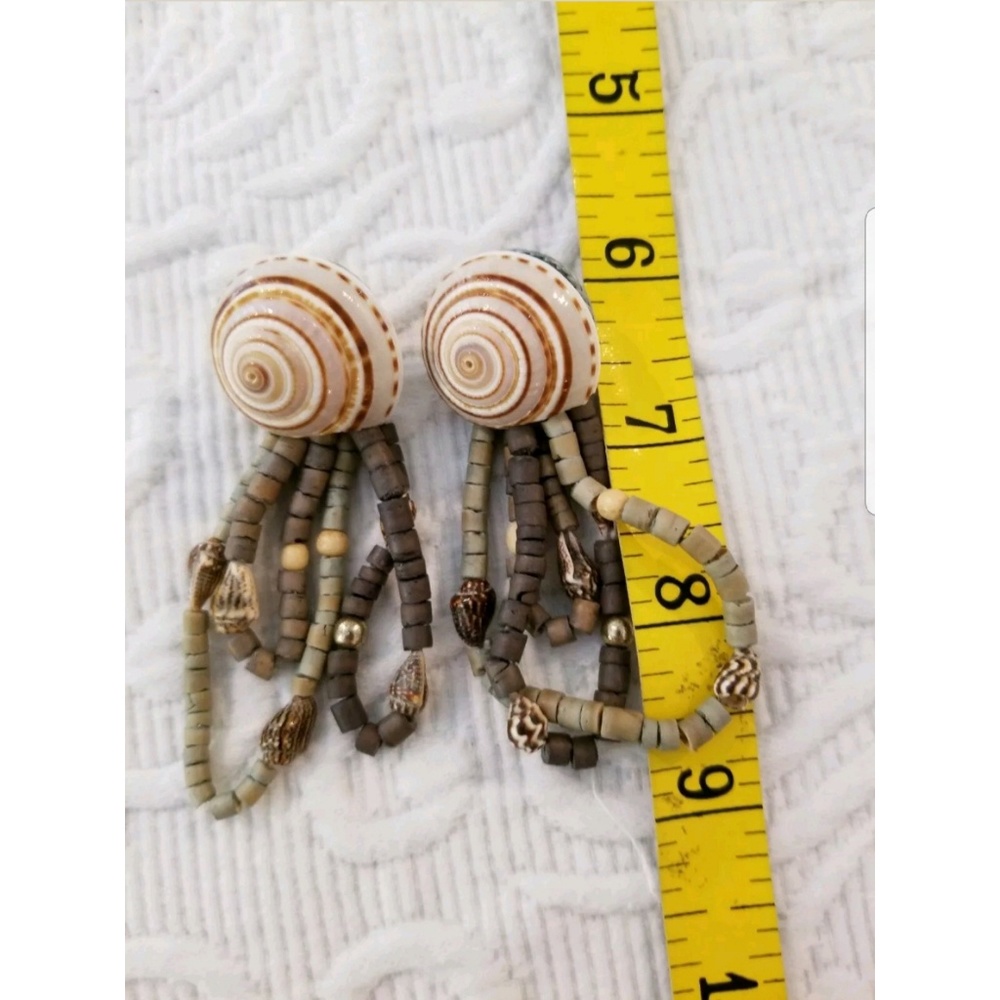 Seashell Dangle Earrings Tiny Shells Lightweight - image 2